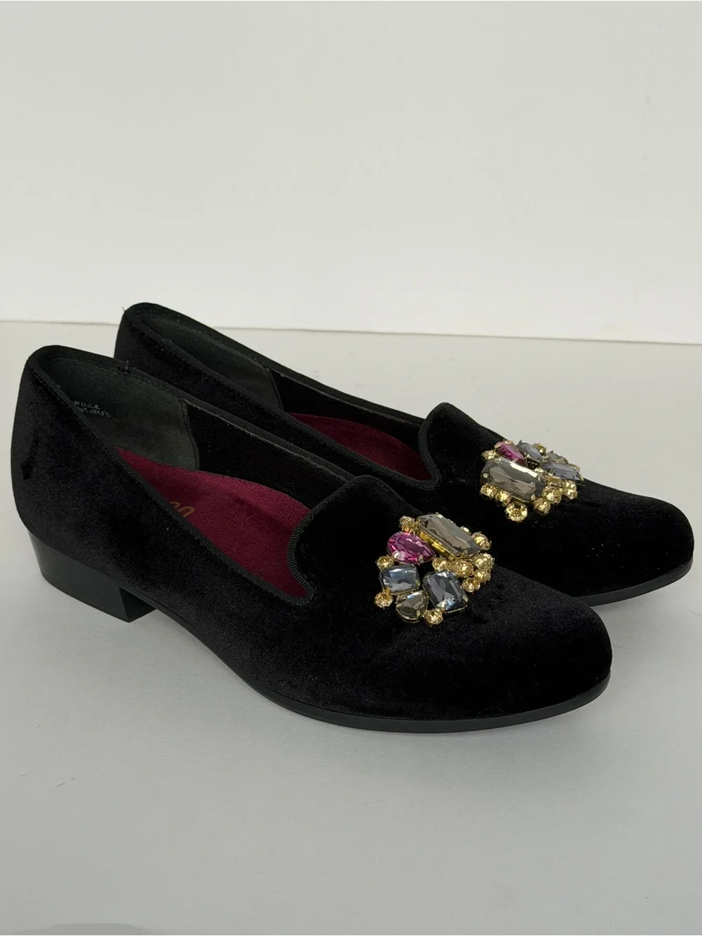 Munro Cerise Black Velvet Jeweled Loafers Flats - 8 W